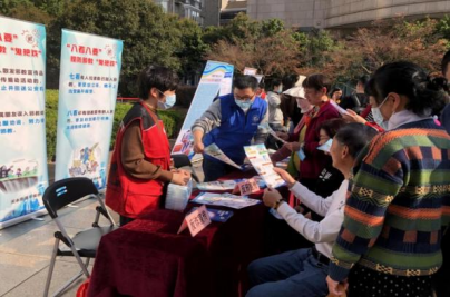 党员先锋树旗帜，反邪防邪扬正气---杭州天水街道党员积极投身反邪教宣传活动770.png