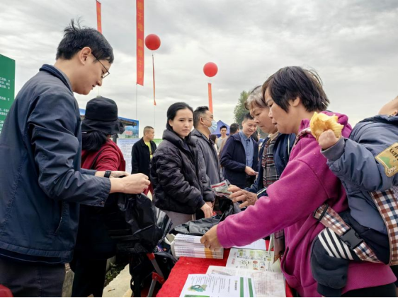 广州花都:“3·15”打假 反邪在行动1019.png 广州花都:“3·15”打假 反邪在行动1019.png