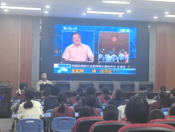 浙江宁波奉化:“科学之光照亮校园,反邪教育守护平安”校园讲堂438.png 浙江宁波奉化:“科学之光照亮校园,反邪教育守护平安”校园讲堂438.png