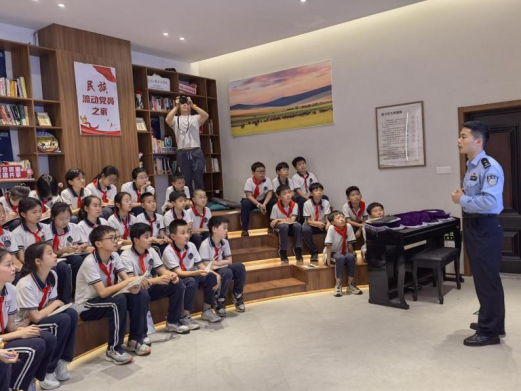 浙江温州:“探索服务站 共筑中国梦”——瞿溪第一小学反邪教研学活动393.png 浙江温州:“探索服务站 共筑中国梦”——瞿溪第一小学反邪教研学活动393.png