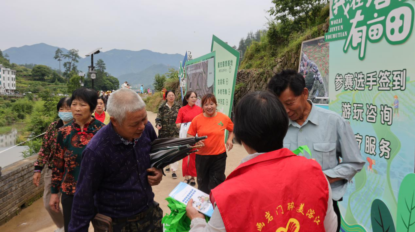 浙江丽水：各地积极开展节前反邪教宣传活动735.png