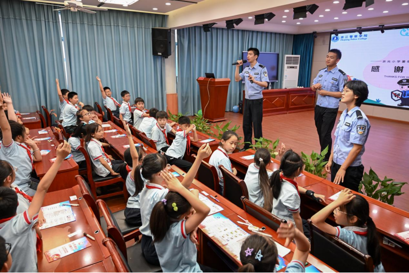 绍兴柯桥区反邪教协会联合浙江警察学院反邪教协会开展暑期社会实践活动（系列3）280.png